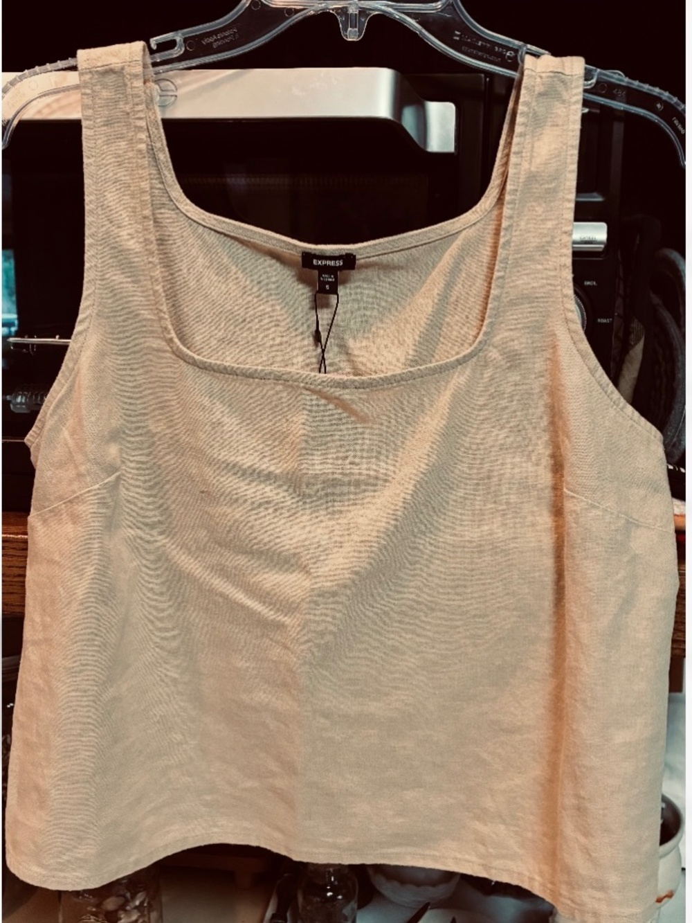 Express Sleeveless Linen and Rayon Short waist top Size Small New with Tag
